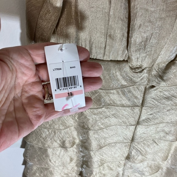 London Times Dress Size 10 Gold 𝅺Flapper Cocktail Layered Fully Lined New Tags - Picture 2 of 7